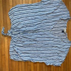 Cute short sleeve top